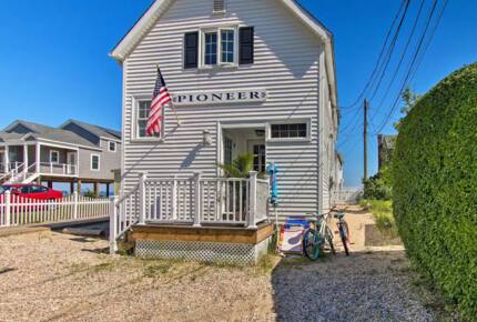 "The Pioneer" Cottage By the Sea - Old Lyme, Connecticut