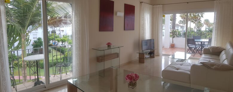 Penthouse on beachfront complex - Estepona, Spain