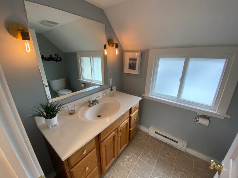 "The Pioneer" Cottage By the Sea - Old Lyme, Connecticut