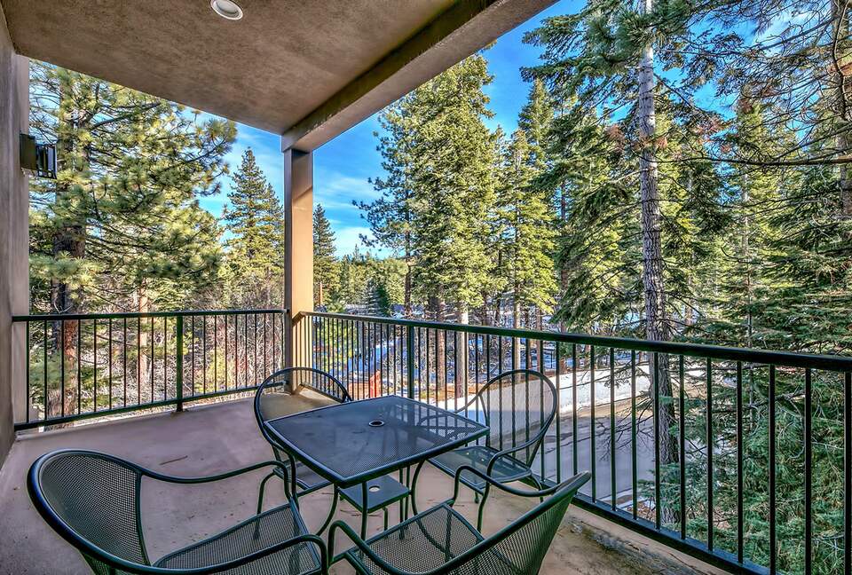 Northstar Club Tahoe 3 Bedroom Villa (Steps to Gondola) - Truckee, California