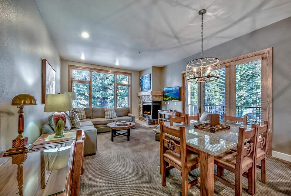 Northstar Club Tahoe 3 Bedroom Villa (Steps to Gondola) - Truckee, California