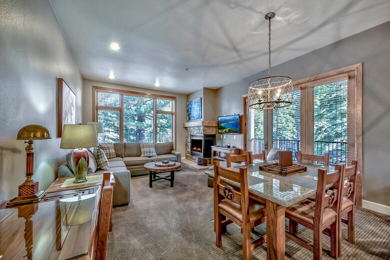 Northstar Club Tahoe 3 Bedroom Villa (Steps to Gondola) - Truckee, California