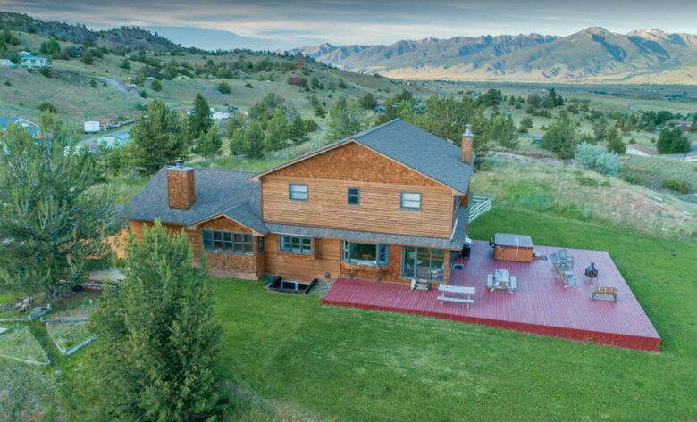 Montana Paradise Valley Escape