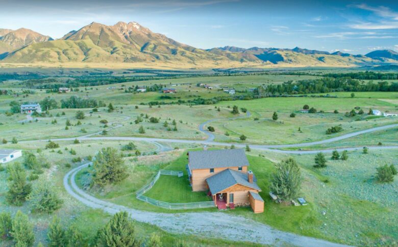 Montana Paradise Valley Escape