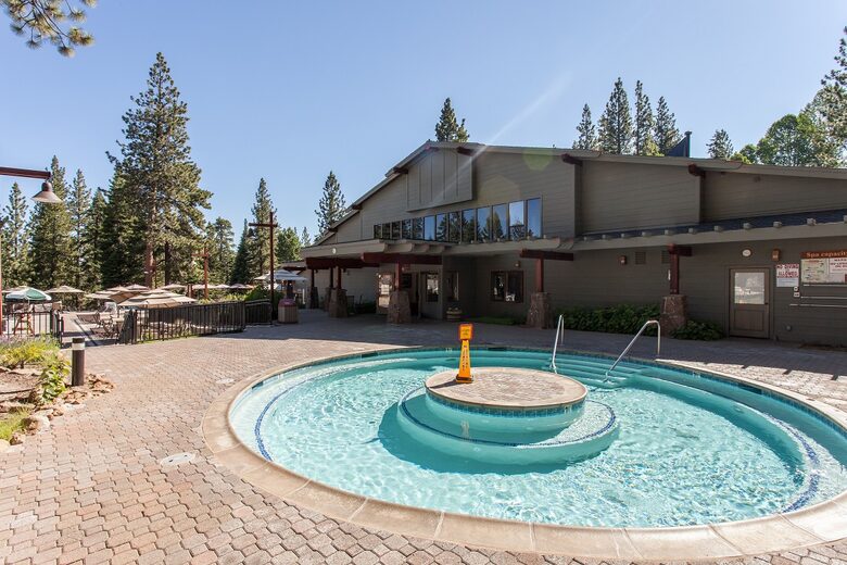 Northstar Club Tahoe 3 Bedroom Villa (Steps to Gondola) - Truckee, California