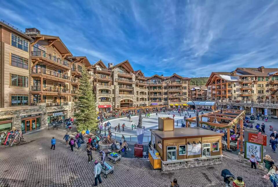 Northstar Club Tahoe 3 Bedroom Villa (Steps to Gondola) - Truckee, California