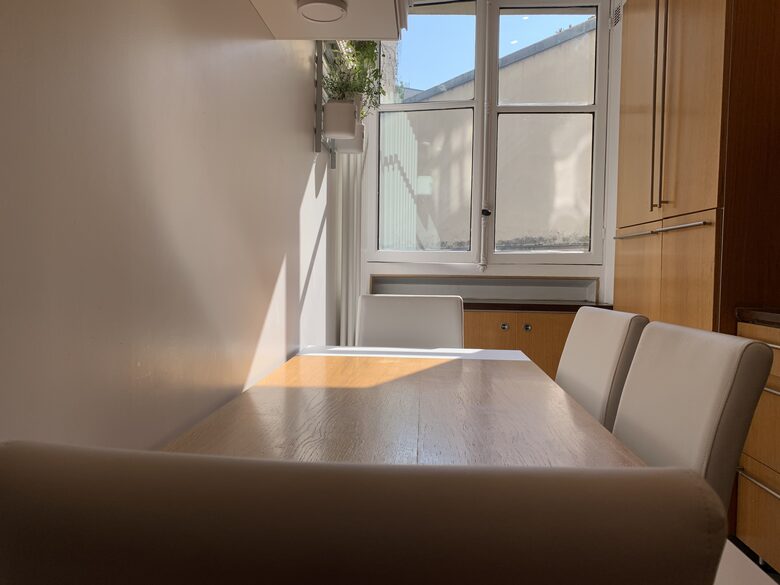 Elegant Matignon Flat - Paris, France