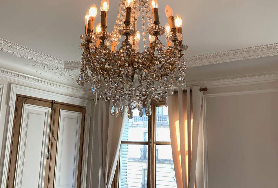 Elegant Matignon Flat - Paris, France