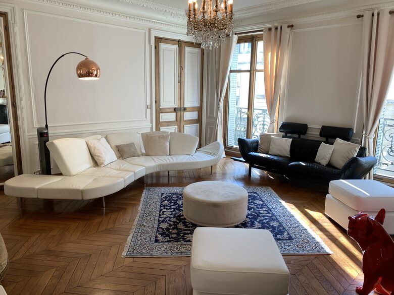 Elegant Matignon Flat - Paris, France