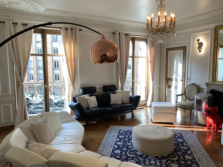 Elegant Matignon Flat - Paris, France