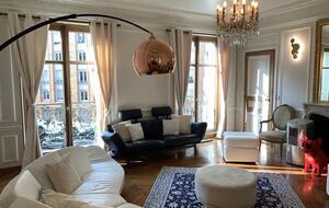 Elegant Matignon Flat - Paris, France