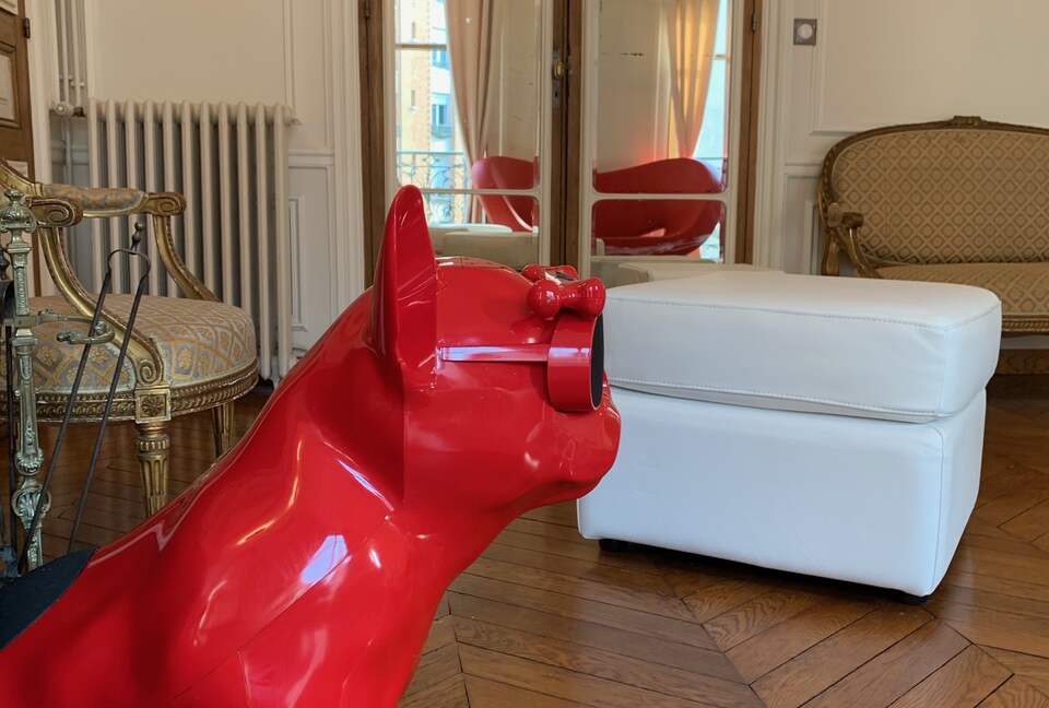 Elegant Matignon Flat - Paris, France