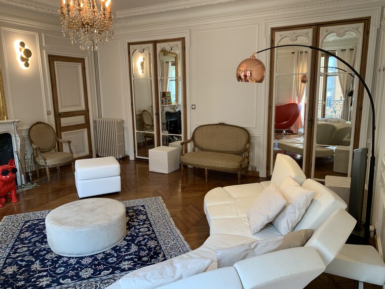 Elegant Matignon Flat - Paris, France