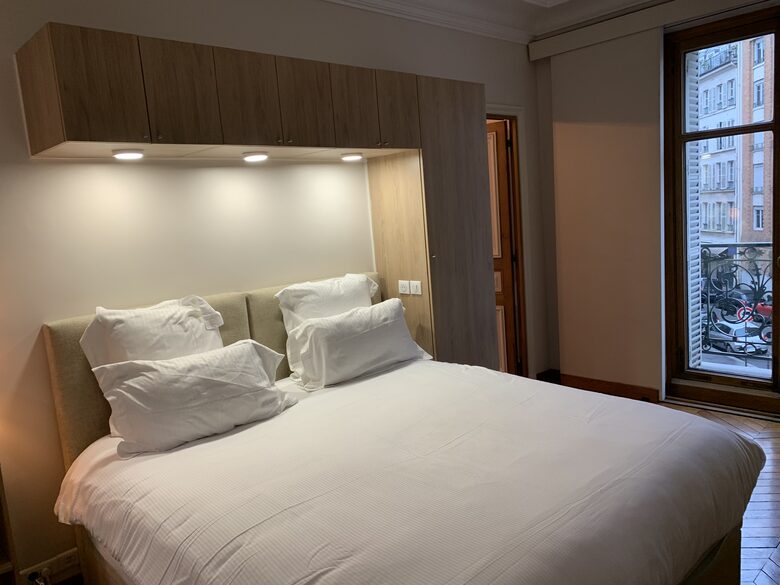 Elegant Matignon Flat - Paris, France