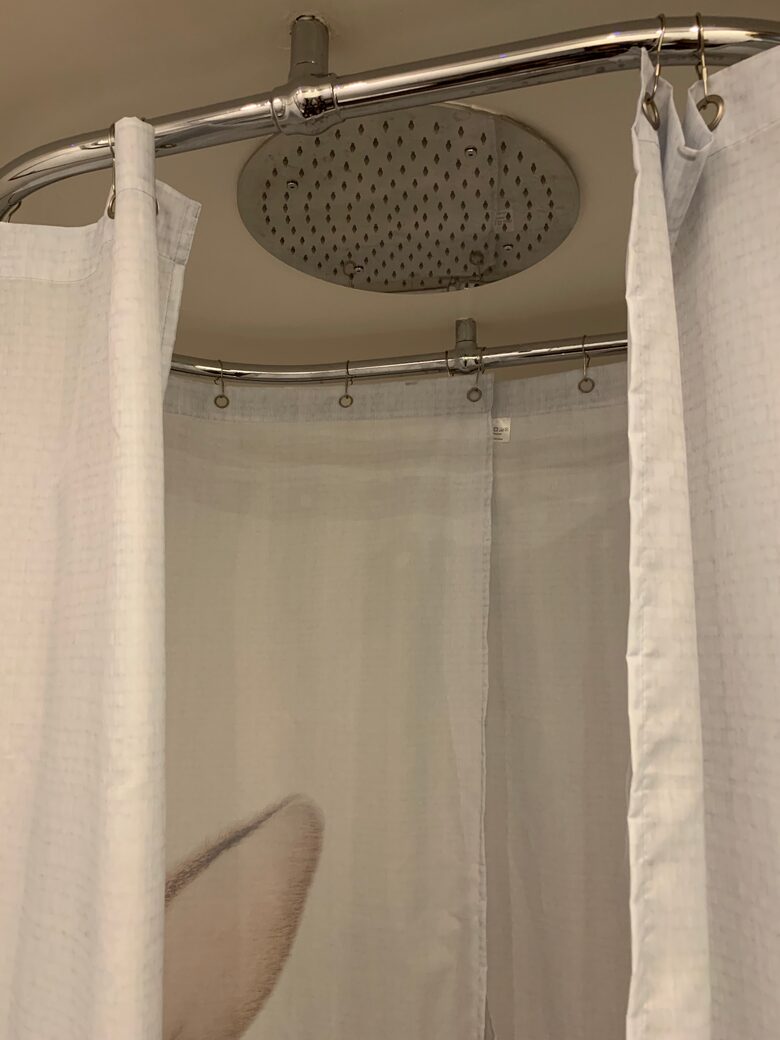 Elegant Matignon Flat - Paris, France