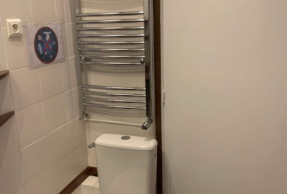 Elegant Matignon Flat - Paris, France