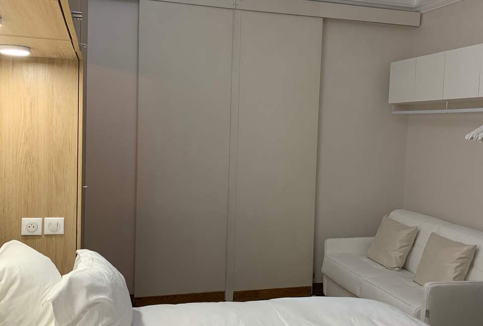 Elegant Matignon Flat - Paris, France