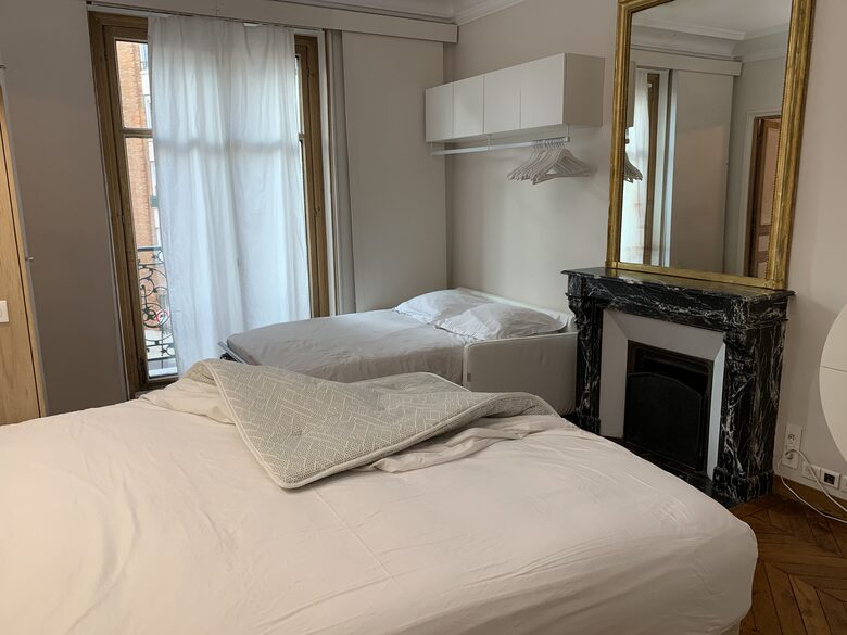 Elegant Matignon Flat - Paris, France