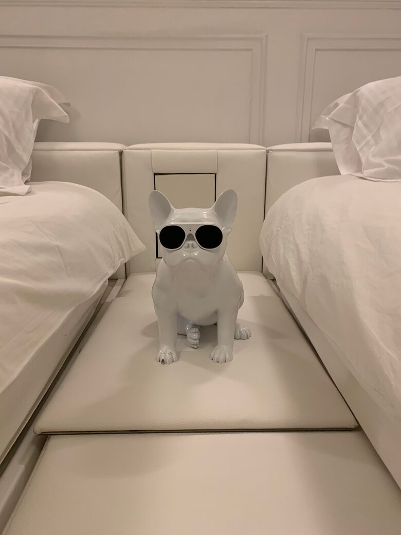 Elegant Matignon Flat - Paris, France