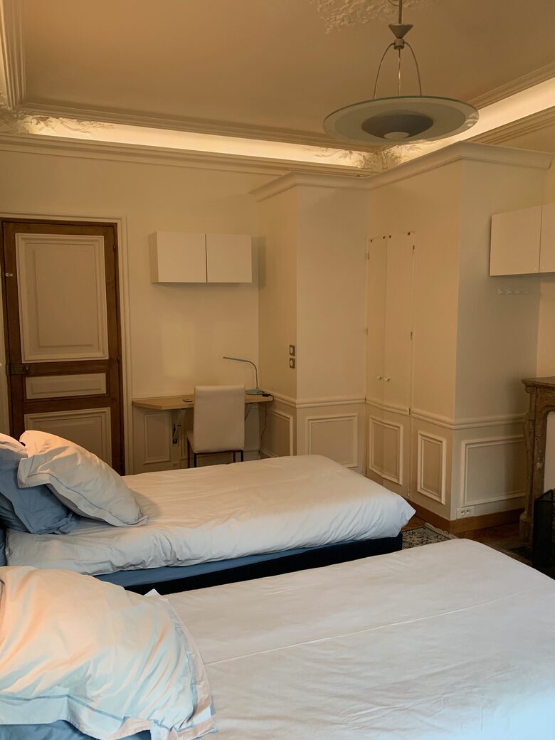 Elegant Matignon Flat - Paris, France