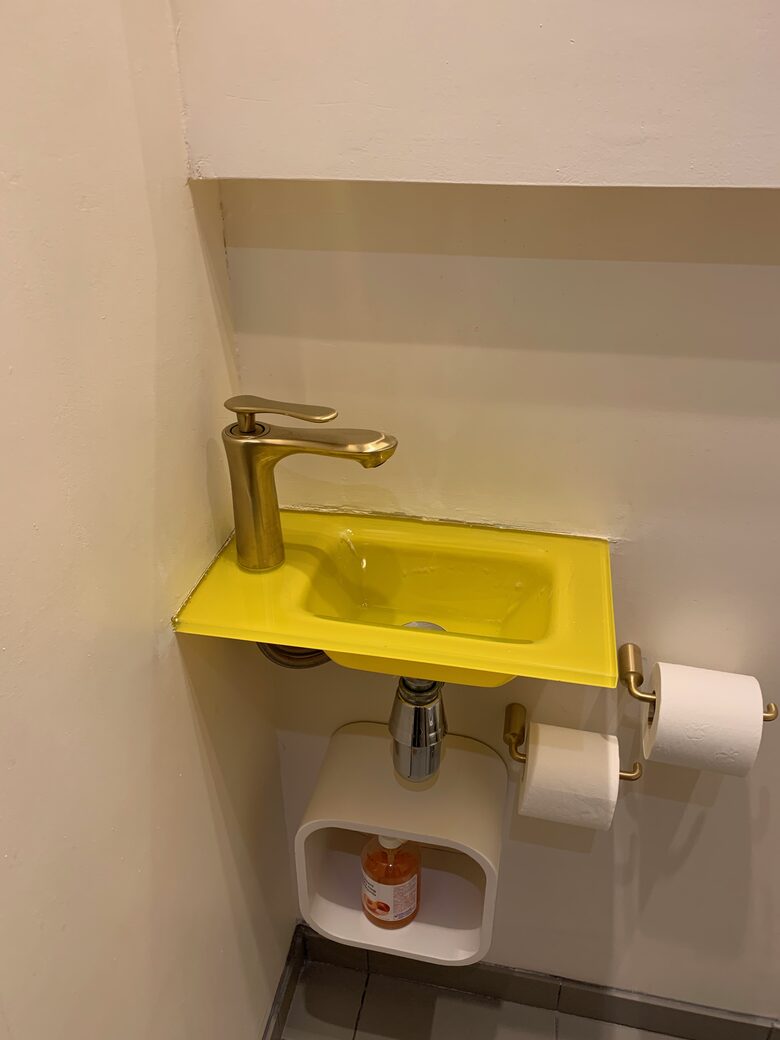 Elegant Matignon Flat - Paris, France