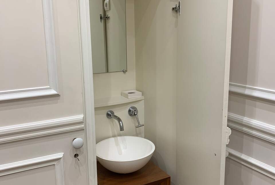 Elegant Matignon Flat - Paris, France