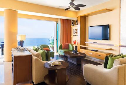 Living area with phenomenal ocean views