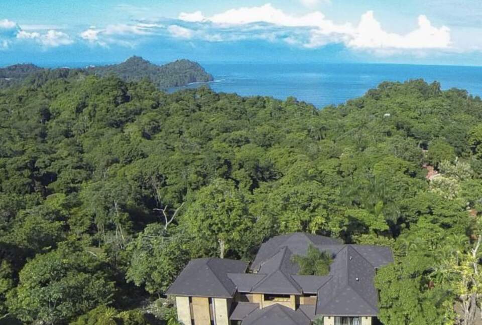 Villa Paraiso | Jungle Hilltop Hideaway - Manuel Antonio, Quepos, Costa Rica