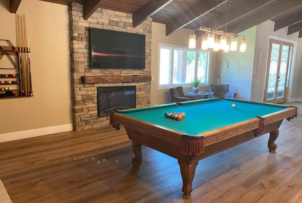 Billiard room