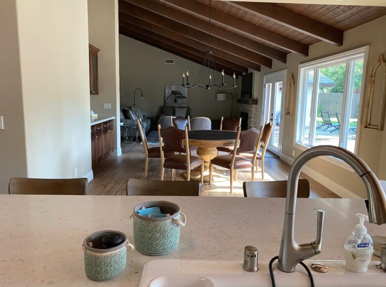 Open kitchen to dining and living rooms