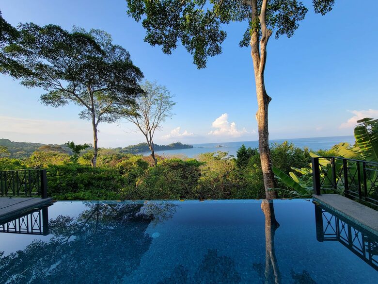 Olas Bailando at Canto del Mar - Bahia Bahia, Costa Rica