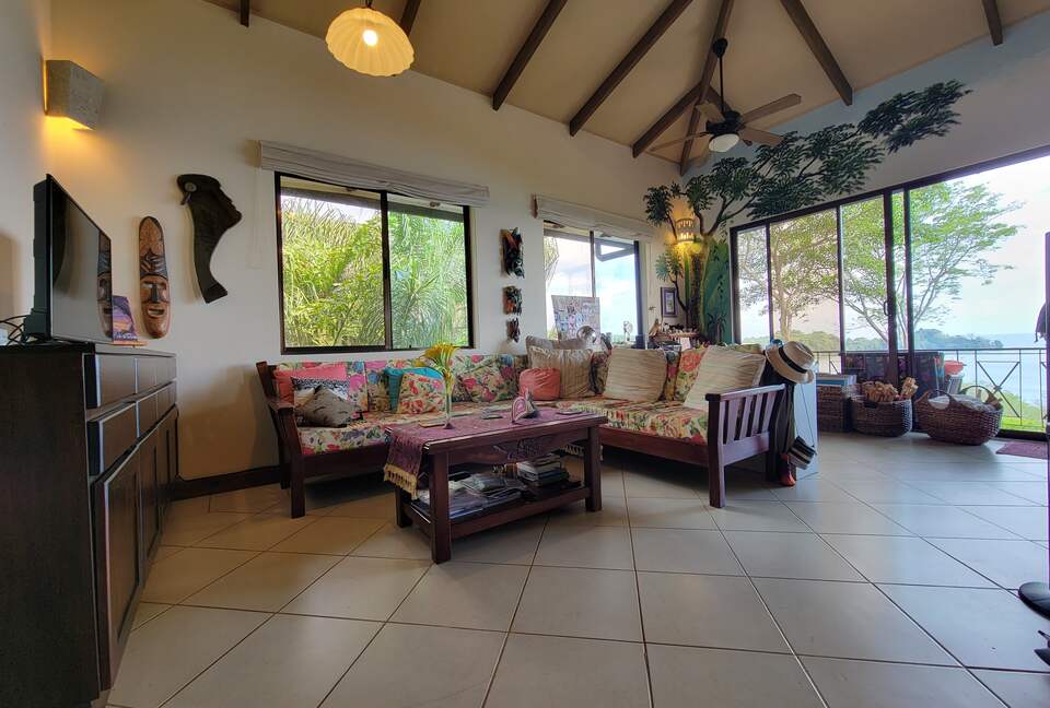 Olas Bailando at Canto del Mar - Bahia Bahia, Costa Rica