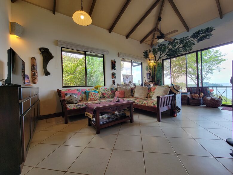 Olas Bailando at Canto del Mar - Bahia Bahia, Costa Rica