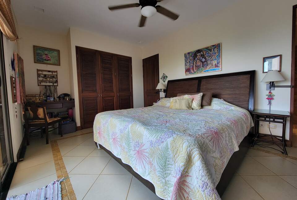 Olas Bailando at Canto del Mar - Bahia Bahia, Costa Rica