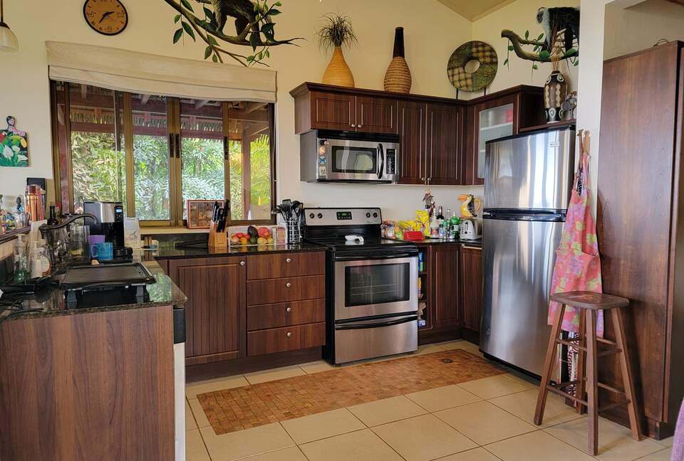 Olas Bailando at Canto del Mar - Bahia Bahia, Costa Rica