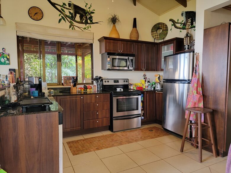 Olas Bailando at Canto del Mar - Bahia Bahia, Costa Rica