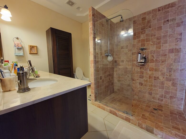 Olas Bailando at Canto del Mar - Bahia Bahia, Costa Rica