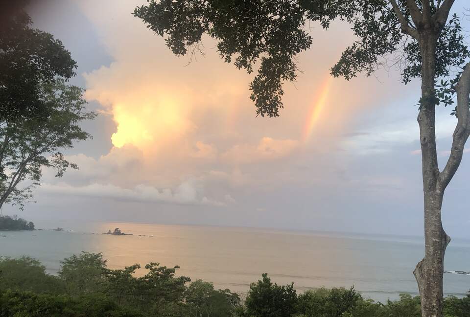 Olas Bailando at Canto del Mar - Bahia Bahia, Costa Rica