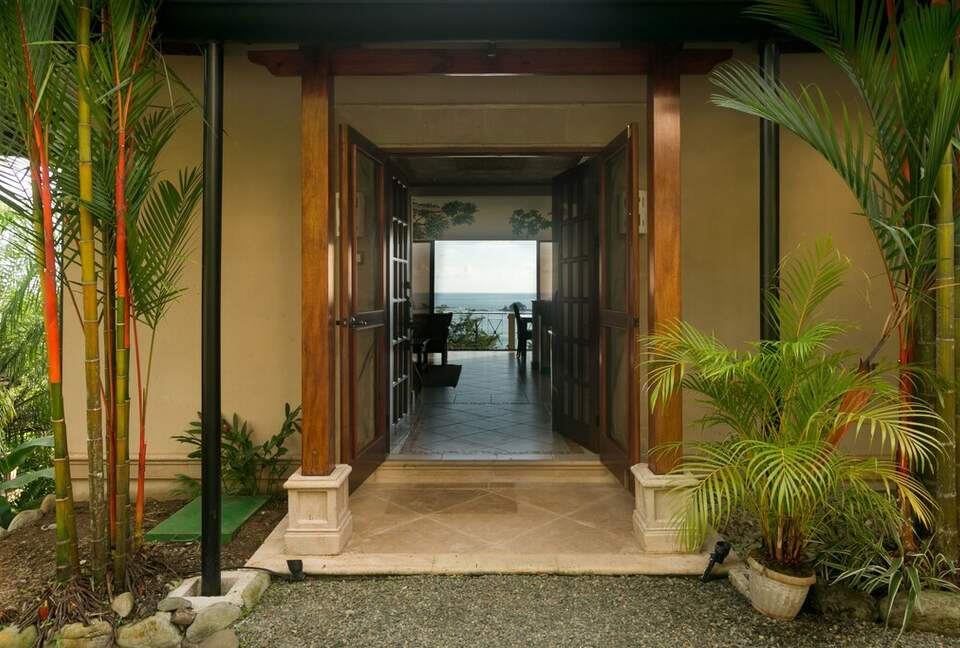 Olas Bailando at Canto del Mar - Bahia Bahia, Costa Rica