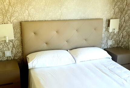 Penthouse on beachfront complex - Estepona, Spain