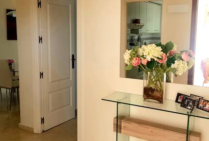 Penthouse on beachfront complex - Estepona, Spain