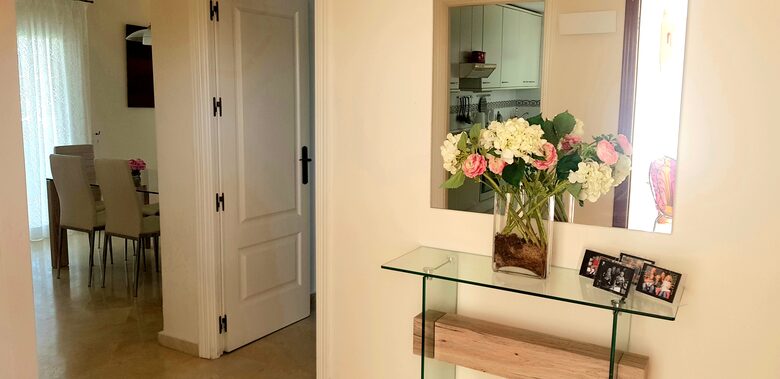 Penthouse on beachfront complex - Estepona, Spain