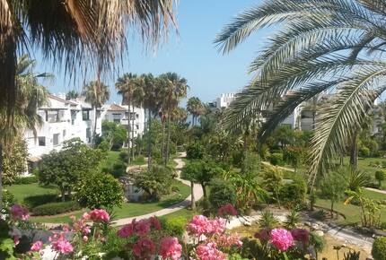 Penthouse on beachfront complex - Estepona, Spain