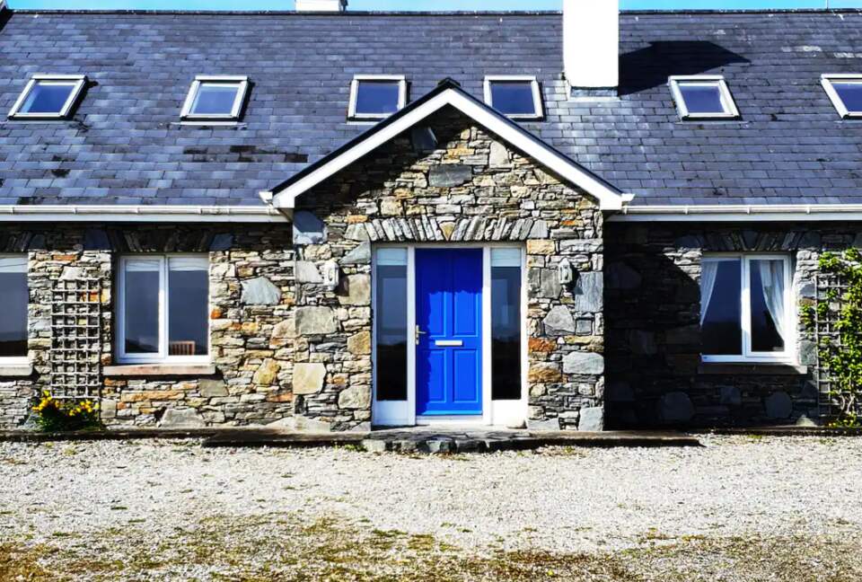 Beautiful family home in Roundstone - Roundstone, Ireland