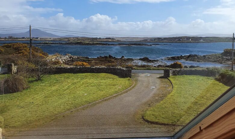 Beautiful family home in Roundstone - Roundstone, Ireland
