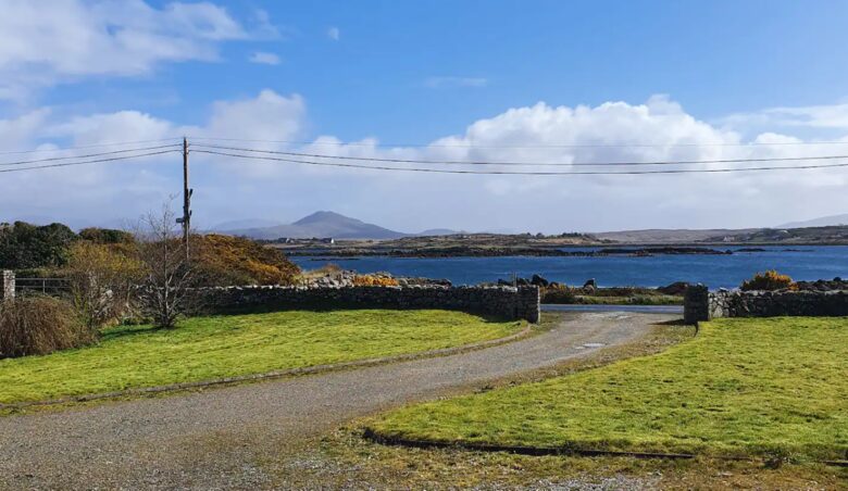 Beautiful family home in Roundstone - Roundstone, Ireland