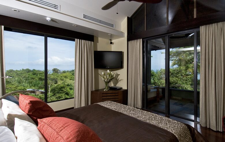Villa Paraiso | Jungle Hilltop Hideaway - Manuel Antonio, Quepos, Costa Rica