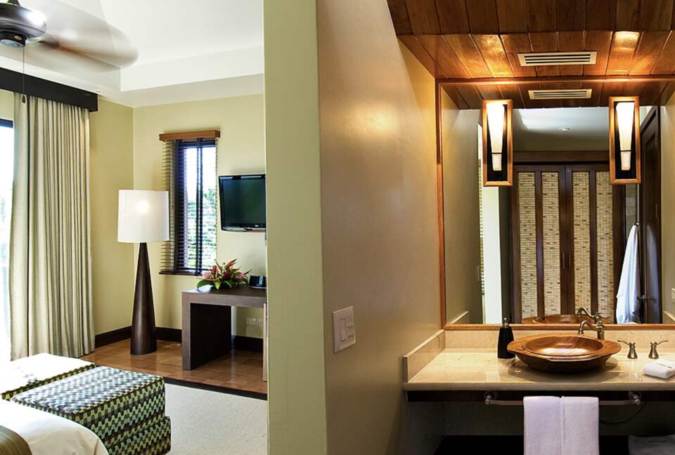 Villa Paraiso | Jungle Hilltop Hideaway - Manuel Antonio, Quepos, Costa Rica