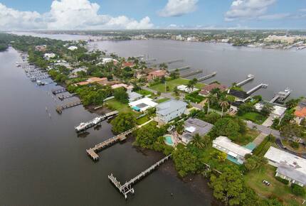 Turtle Cove | Palm Beach Waterfront Home - Lantana, Florida