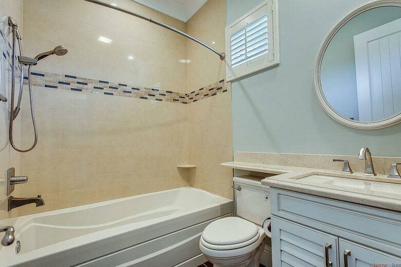 Turtle Cove | Palm Beach Waterfront Home - Lantana, Florida